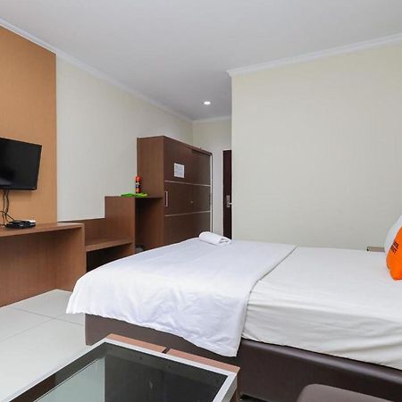 Koolkost Syariah At Taman Simprug Cikarang Otel Bekasi Dış mekan fotoğraf