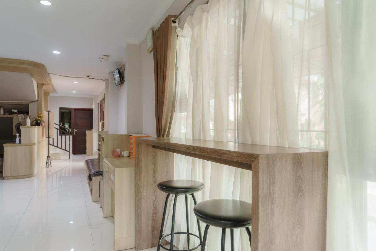 Koolkost Syariah At Taman Simprug Cikarang Otel Bekasi Dış mekan fotoğraf