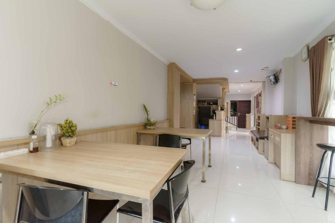 Koolkost Syariah At Taman Simprug Cikarang Otel Bekasi Dış mekan fotoğraf